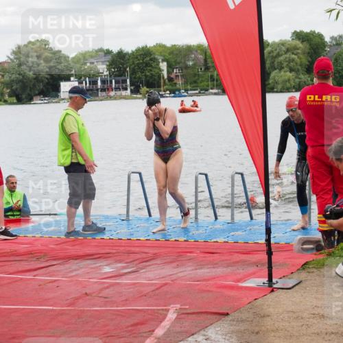 16.06.2024 - 7 Türme Triathlon KatJ http://msf.ph/oto/6320119 16.06.2024 12:07:17 Schwimmen 54, 67, 72, 129, 517, 571 meine-sportfotos.de