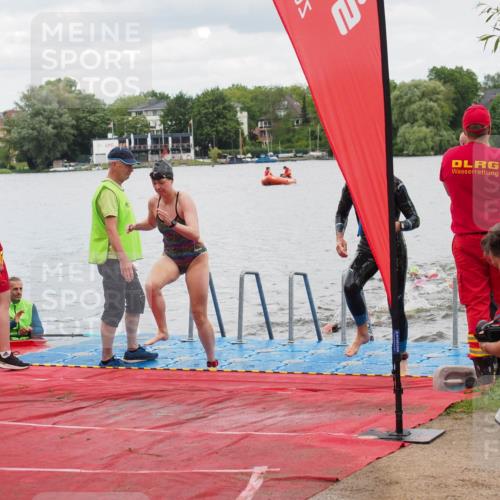 16.06.2024 - 7 Türme Triathlon KatJ http://msf.ph/oto/6320136 16.06.2024 12:07:17 Schwimmen 54, 67, 72, 129, 517, 571 meine-sportfotos.de