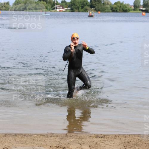 16.06.2024 - 26. Vierlanden-Triathlon Strokosch-Dieckow http://msf.ph/oto/6320164 16.06.2024 10:53:01 Schwimmen 238, 238 meine-sportfotos.de
