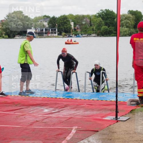 16.06.2024 - 7 Türme Triathlon KatJ http://msf.ph/oto/6320198 16.06.2024 12:07:26 Schwimmen 54, 67, 517, 571 meine-sportfotos.de