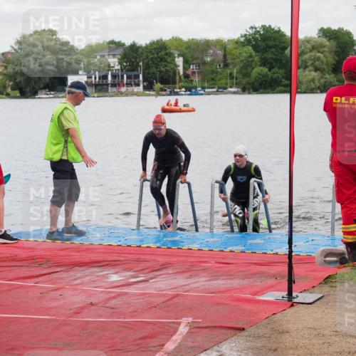 16.06.2024 - 7 Türme Triathlon KatJ http://msf.ph/oto/6320201 16.06.2024 12:07:26 Schwimmen 54, 67, 517, 571 meine-sportfotos.de