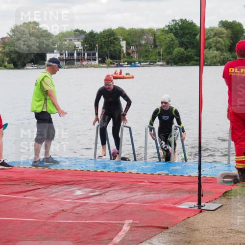 16.06.2024 - 7 Türme Triathlon KatJ http://msf.ph/oto/6320205 16.06.2024 12:07:26 Schwimmen 54, 67, 517, 571 meine-sportfotos.de