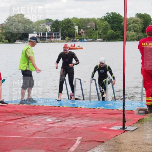 16.06.2024 - 7 Türme Triathlon KatJ http://msf.ph/oto/6320206 16.06.2024 12:07:26 Schwimmen 54, 67, 517, 571 meine-sportfotos.de