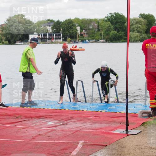 16.06.2024 - 7 Türme Triathlon KatJ http://msf.ph/oto/6320210 16.06.2024 12:07:26 Schwimmen 54, 67, 517, 571 meine-sportfotos.de