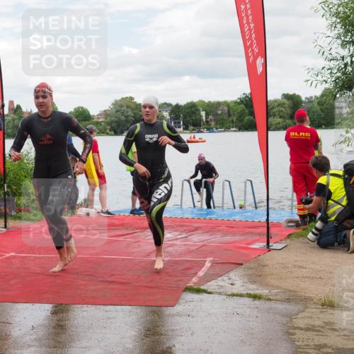 16.06.2024 - 7 Türme Triathlon KatJ http://msf.ph/oto/6320249 16.06.2024 12:07:29 Schwimmen 54, 67, 517, 571, 592 meine-sportfotos.de