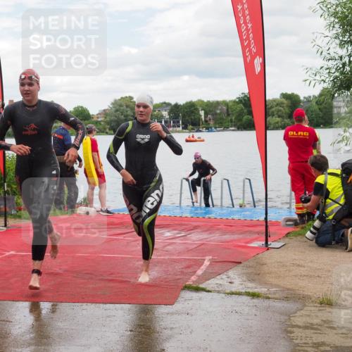 16.06.2024 - 7 Türme Triathlon KatJ http://msf.ph/oto/6320252 16.06.2024 12:07:30 Schwimmen 54, 67, 440, 517, 571, 592 meine-sportfotos.de