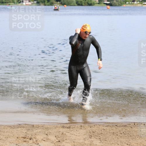 16.06.2024 - 26. Vierlanden-Triathlon Strokosch-Dieckow http://msf.ph/oto/6320260 16.06.2024 10:53:02 Schwimmen 238, 238 meine-sportfotos.de