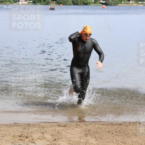 16.06.2024 - 26. Vierlanden-Triathlon Strokosch-Dieckow http://msf.ph/oto/6320269 16.06.2024 10:53:02 Schwimmen 238, 238 meine-sportfotos.de