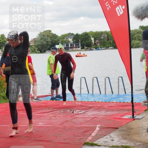 16.06.2024 - 7 Türme Triathlon KatJ http://msf.ph/oto/6320334 16.06.2024 12:07:36 Schwimmen 54, 67, 440, 571, 592 meine-sportfotos.de