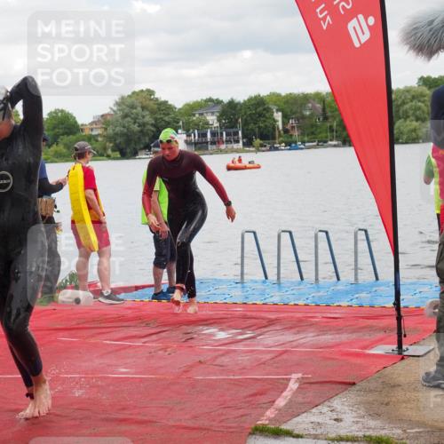 16.06.2024 - 7 Türme Triathlon KatJ http://msf.ph/oto/6320337 16.06.2024 12:07:37 Schwimmen 54, 67, 440, 571, 592 meine-sportfotos.de