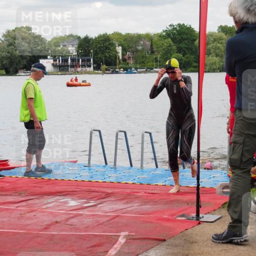 16.06.2024 - 7 Türme Triathlon KatJ http://msf.ph/oto/6320341 16.06.2024 12:07:43 Schwimmen 54, 440, 457, 544, 565, 571, 592 meine-sportfotos.de