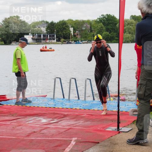 16.06.2024 - 7 Türme Triathlon KatJ http://msf.ph/oto/6320345 16.06.2024 12:07:43 Schwimmen 54, 440, 457, 544, 565, 571, 592 meine-sportfotos.de