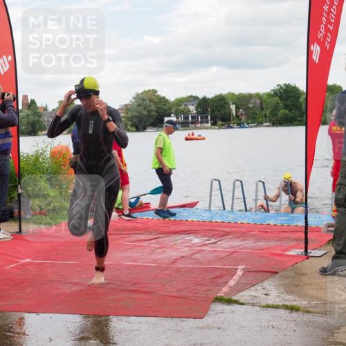 16.06.2024 - 7 Türme Triathlon KatJ http://msf.ph/oto/6320366 16.06.2024 12:07:45 Schwimmen 54, 440, 457, 544, 565, 571, 592 meine-sportfotos.de