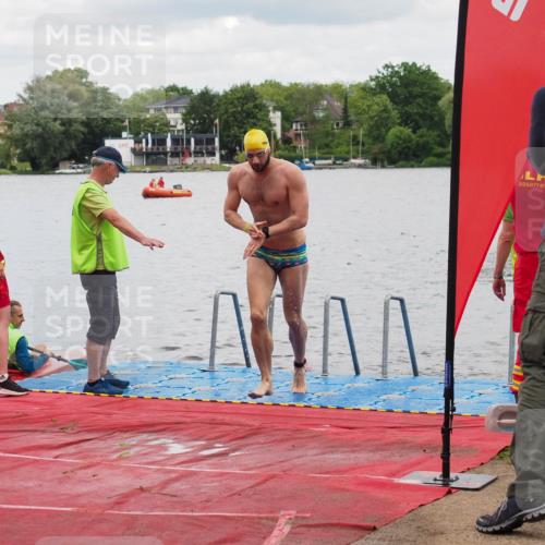 16.06.2024 - 7 Türme Triathlon KatJ http://msf.ph/oto/6320393 16.06.2024 12:07:48 Schwimmen 54, 440, 457, 544, 565, 571, 592 meine-sportfotos.de