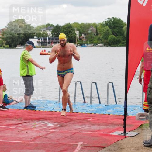 16.06.2024 - 7 Türme Triathlon KatJ http://msf.ph/oto/6320403 16.06.2024 12:07:48 Schwimmen 54, 440, 457, 544, 565, 571, 592 meine-sportfotos.de