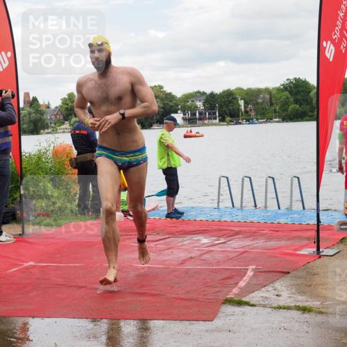 16.06.2024 - 7 Türme Triathlon KatJ http://msf.ph/oto/6320422 16.06.2024 12:07:50 Schwimmen 54, 440, 457, 544, 565, 571, 592 meine-sportfotos.de