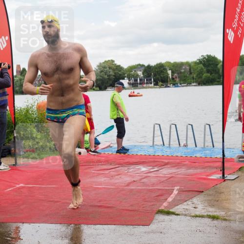 16.06.2024 - 7 Türme Triathlon KatJ http://msf.ph/oto/6320429 16.06.2024 12:07:50 Schwimmen 54, 440, 457, 544, 565, 571, 592 meine-sportfotos.de