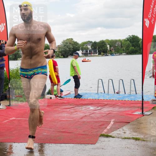 16.06.2024 - 7 Türme Triathlon KatJ http://msf.ph/oto/6320431 16.06.2024 12:07:50 Schwimmen 54, 440, 457, 544, 565, 571, 592 meine-sportfotos.de
