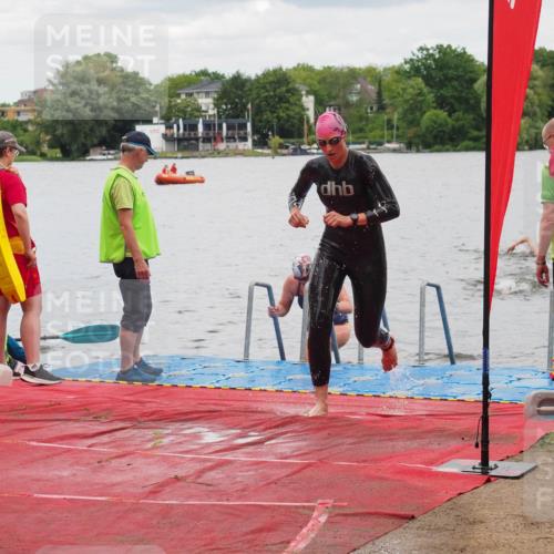 16.06.2024 - 7 Türme Triathlon KatJ http://msf.ph/oto/6320446 16.06.2024 12:07:53 Schwimmen 440, 457, 544, 565, 571, 592 meine-sportfotos.de