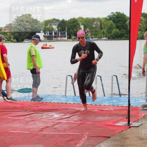 16.06.2024 - 7 Türme Triathlon KatJ http://msf.ph/oto/6320448 16.06.2024 12:07:53 Schwimmen 440, 457, 544, 565, 571, 592 meine-sportfotos.de