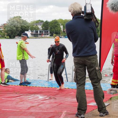 16.06.2024 - 7 Türme Triathlon KatJ http://msf.ph/oto/6320539 16.06.2024 12:08:09 Schwimmen 440, 457, 544, 565, 592 meine-sportfotos.de