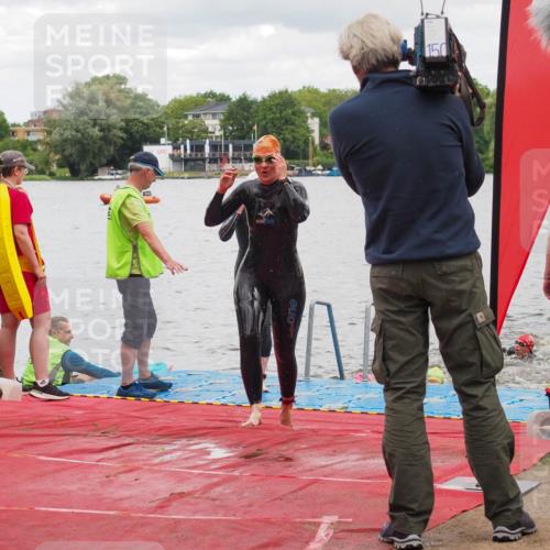 16.06.2024 - 7 Türme Triathlon KatJ http://msf.ph/oto/6320552 16.06.2024 12:08:10 Schwimmen 440, 457, 544, 565, 592 meine-sportfotos.de