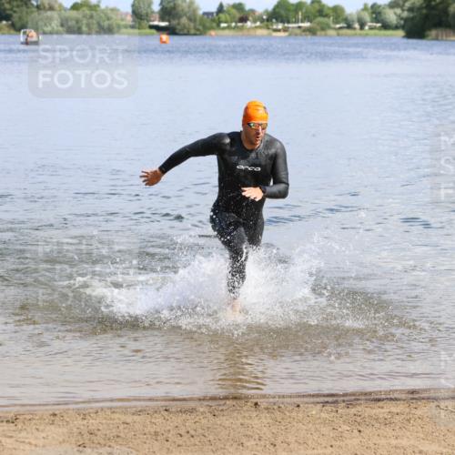 16.06.2024 - 26. Vierlanden-Triathlon Strokosch-Dieckow http://msf.ph/oto/6320554 16.06.2024 10:53:59 Schwimmen 241, 263, 241, 263 meine-sportfotos.de