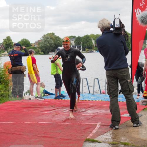 16.06.2024 - 7 Türme Triathlon KatJ http://msf.ph/oto/6320561 16.06.2024 12:08:11 Schwimmen 440, 457, 544, 565, 592 meine-sportfotos.de