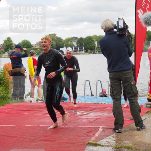 16.06.2024 - 7 Türme Triathlon KatJ http://msf.ph/oto/6320574 16.06.2024 12:08:11 Schwimmen 440, 457, 544, 565, 592 meine-sportfotos.de