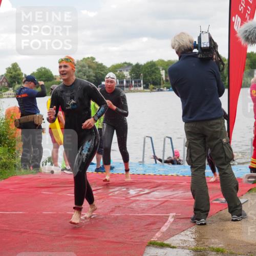 16.06.2024 - 7 Türme Triathlon KatJ http://msf.ph/oto/6320577 16.06.2024 12:08:11 Schwimmen 440, 457, 544, 565, 592 meine-sportfotos.de