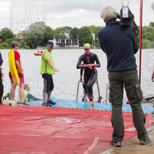 16.06.2024 - 7 Türme Triathlon KatJ http://msf.ph/oto/6320617 16.06.2024 12:08:15 Schwimmen 440, 457, 544, 565, 592 meine-sportfotos.de
