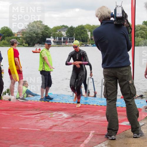 16.06.2024 - 7 Türme Triathlon KatJ http://msf.ph/oto/6320623 16.06.2024 12:08:15 Schwimmen 440, 457, 544, 565, 592 meine-sportfotos.de