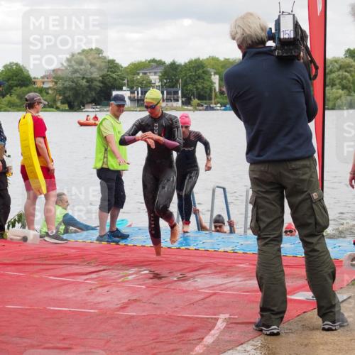 16.06.2024 - 7 Türme Triathlon KatJ http://msf.ph/oto/6320635 16.06.2024 12:08:15 Schwimmen 440, 457, 544, 565, 592 meine-sportfotos.de