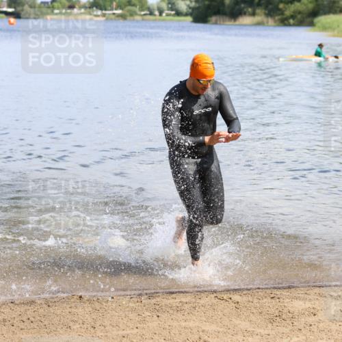 16.06.2024 - 26. Vierlanden-Triathlon Strokosch-Dieckow http://msf.ph/oto/6320638 16.06.2024 10:54:00 Schwimmen 241, 263, 241, 263 meine-sportfotos.de
