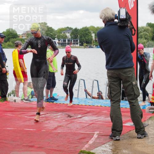 16.06.2024 - 7 Türme Triathlon KatJ http://msf.ph/oto/6320649 16.06.2024 12:08:16 Schwimmen 440, 457, 544, 565 meine-sportfotos.de