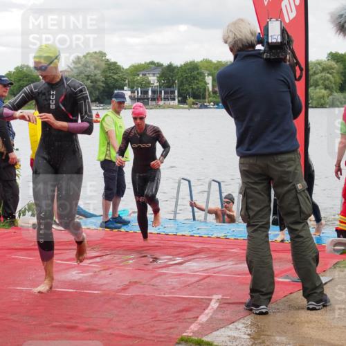16.06.2024 - 7 Türme Triathlon KatJ http://msf.ph/oto/6320659 16.06.2024 12:08:17 Schwimmen 440, 457, 544, 565 meine-sportfotos.de
