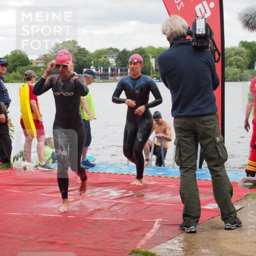 16.06.2024 - 7 Türme Triathlon KatJ http://msf.ph/oto/6320674 16.06.2024 12:08:18 Schwimmen 457, 544, 565 meine-sportfotos.de