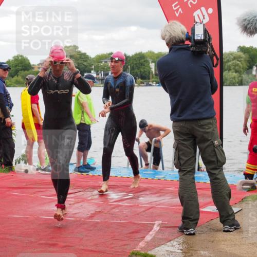 16.06.2024 - 7 Türme Triathlon KatJ http://msf.ph/oto/6320681 16.06.2024 12:08:18 Schwimmen 457, 544, 565 meine-sportfotos.de