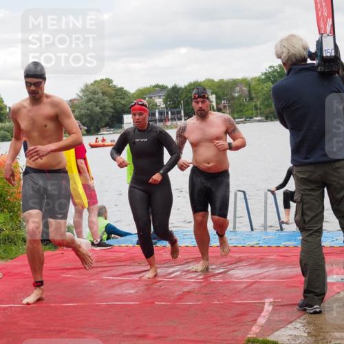16.06.2024 - 7 Türme Triathlon KatJ http://msf.ph/oto/6320697 16.06.2024 12:08:22 Schwimmen 57, 66, 457, 544, 565 meine-sportfotos.de