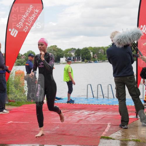 16.06.2024 - 7 Türme Triathlon KatJ http://msf.ph/oto/6320777 16.06.2024 12:08:30 Schwimmen 57, 66, 457, 483 meine-sportfotos.de