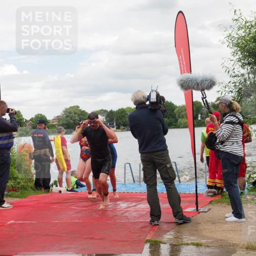 16.06.2024 - 7 Türme Triathlon KatJ http://msf.ph/oto/6320982 16.06.2024 12:09:09 Schwimmen 51, 62, 65, 79, 473, 483, 562, 605 meine-sportfotos.de