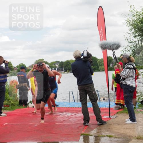16.06.2024 - 7 Türme Triathlon KatJ http://msf.ph/oto/6320989 16.06.2024 12:09:09 Schwimmen 51, 62, 65, 79, 473, 483, 562, 605 meine-sportfotos.de