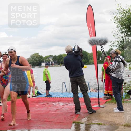 16.06.2024 - 7 Türme Triathlon KatJ http://msf.ph/oto/6321008 16.06.2024 12:09:11 Schwimmen 51, 62, 65, 79, 473, 483, 562, 605 meine-sportfotos.de