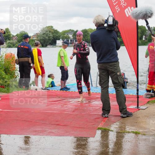 16.06.2024 - 7 Türme Triathlon KatJ http://msf.ph/oto/6321136 16.06.2024 12:09:28 Schwimmen 62, 65, 436, 473, 605 meine-sportfotos.de