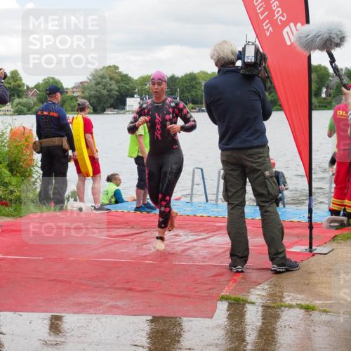 16.06.2024 - 7 Türme Triathlon KatJ http://msf.ph/oto/6321146 16.06.2024 12:09:28 Schwimmen 62, 65, 436, 473, 605 meine-sportfotos.de