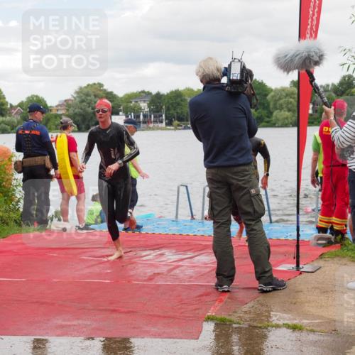16.06.2024 - 7 Türme Triathlon KatJ http://msf.ph/oto/6321185 16.06.2024 12:09:32 Schwimmen 62, 436, 473, 474, 596, 605 meine-sportfotos.de