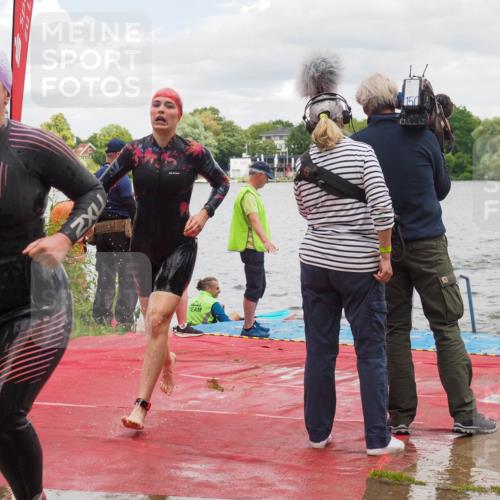 16.06.2024 - 7 Türme Triathlon KatJ http://msf.ph/oto/6321550 16.06.2024 12:10:18 Schwimmen 78, 313, 453, 467, 500, 502, 555 meine-sportfotos.de