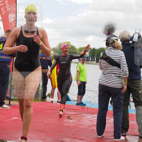 16.06.2024 - 7 Türme Triathlon KatJ http://msf.ph/oto/6321579 16.06.2024 12:10:26 Schwimmen 78, 139, 313, 453, 467, 469, 471, 476, 502, 555, 566 meine-sportfotos.de