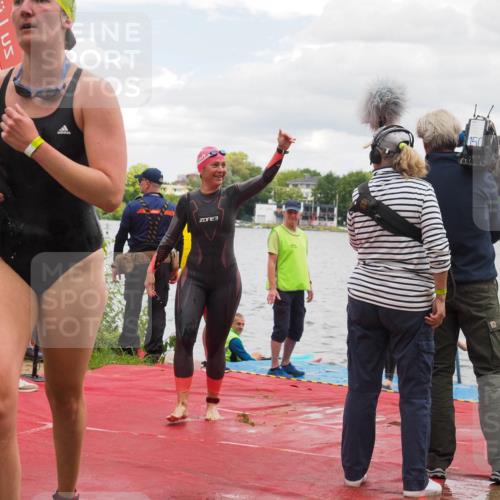 16.06.2024 - 7 Türme Triathlon KatJ http://msf.ph/oto/6321589 16.06.2024 12:10:26 Schwimmen 78, 139, 313, 453, 467, 469, 471, 476, 502, 555, 566 meine-sportfotos.de