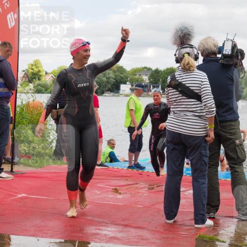 16.06.2024 - 7 Türme Triathlon KatJ http://msf.ph/oto/6321595 16.06.2024 12:10:27 Schwimmen 78, 139, 313, 453, 467, 469, 471, 476, 502, 566 meine-sportfotos.de